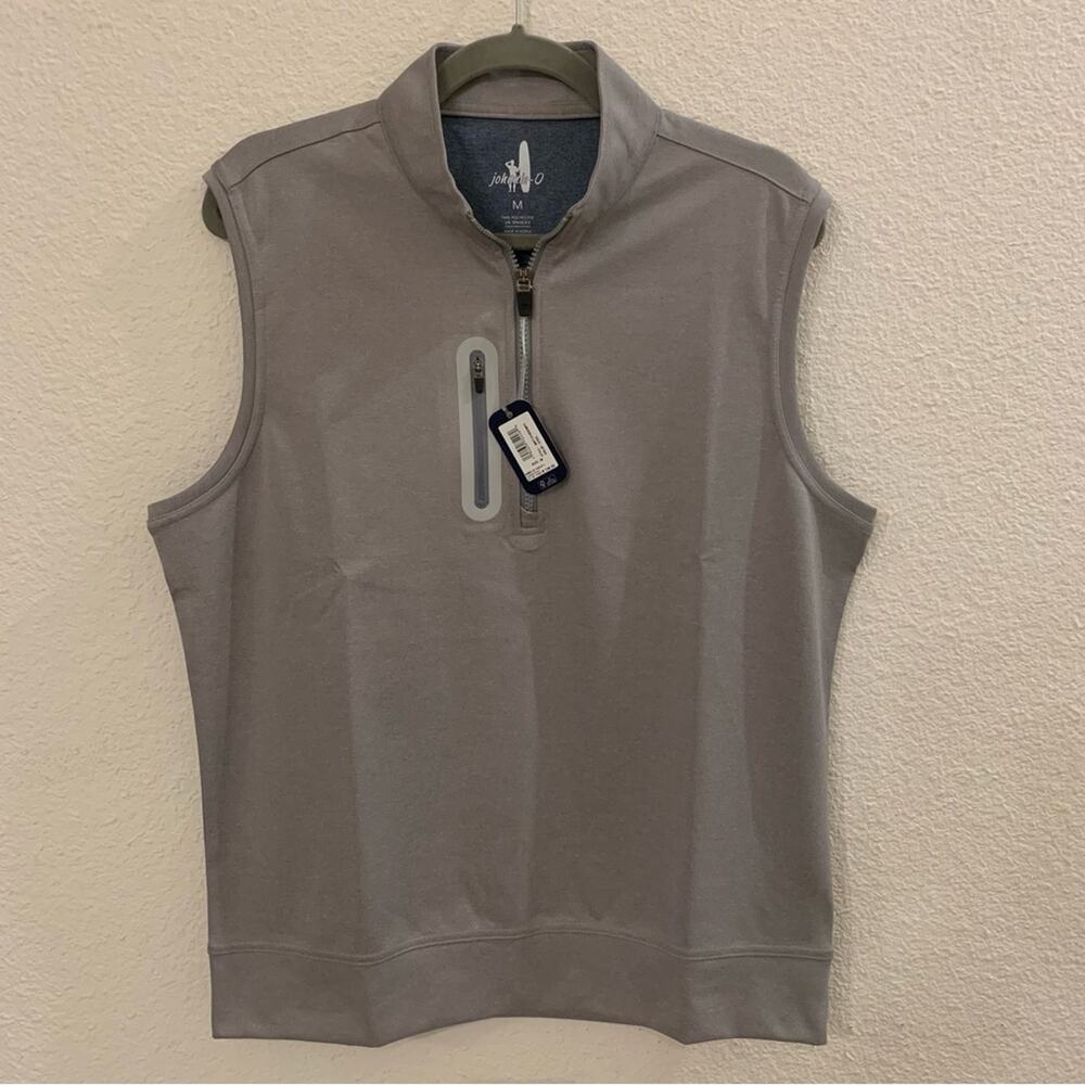 Johnnie-O men’s NWT medium Denny vest in the color Steel